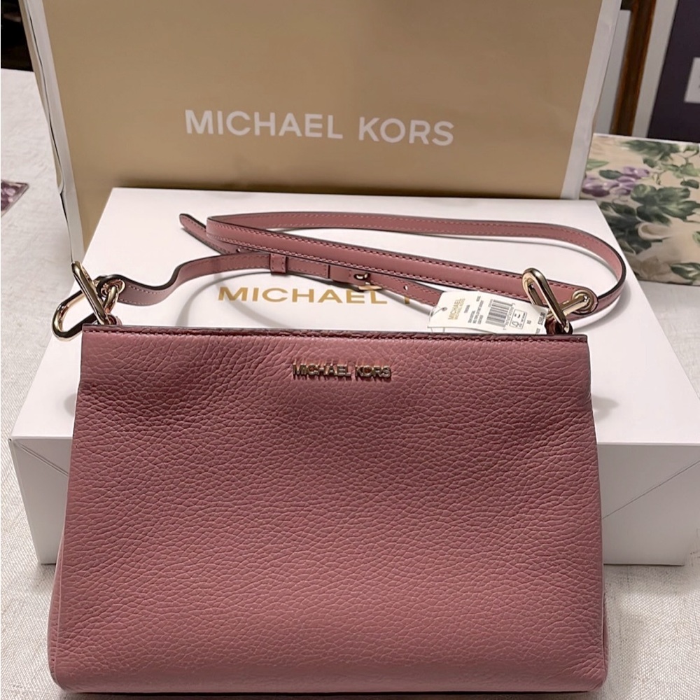 Micheal Kors pebbled leather crossbody Trisha